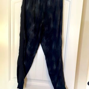 LulaRoe Jax Joggers size large good condition.